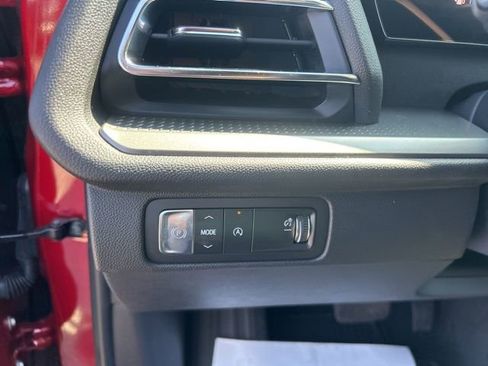 New 2026 Chevrolet Traverse LT w/ Enhanced Driving Package image 17