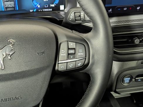 Certified 2025 Ford Bronco Sport Outer Banks w/ Outer Banks Tech Package+ AWD/4WD image 18