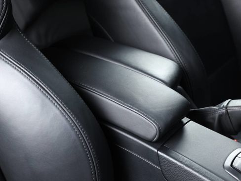 Used 2013 BMW M3 Coupe image 64