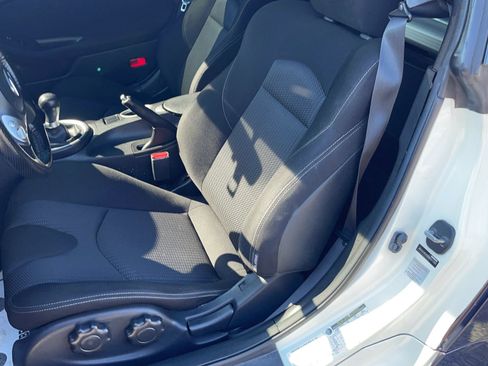 Used 2011 Nissan 370Z Touring w/ Sport Pkg image 13