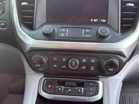 Used 2020 GMC Acadia SLE w/ LPO, Floor Liner Package FWD image 15