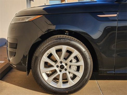 New 2026 Land Rover Range Rover Sport SE image 6