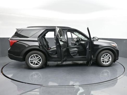 New 2025 Ford Explorer Active w/ Active Comfort Package image 26