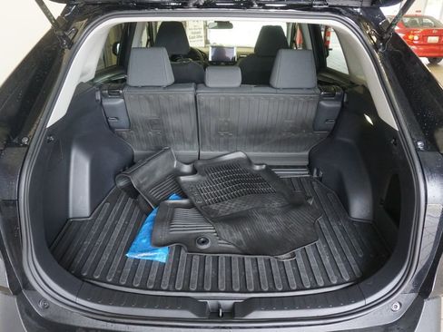 Used 2025 Toyota RAV4 LE AWD/4WD image 14