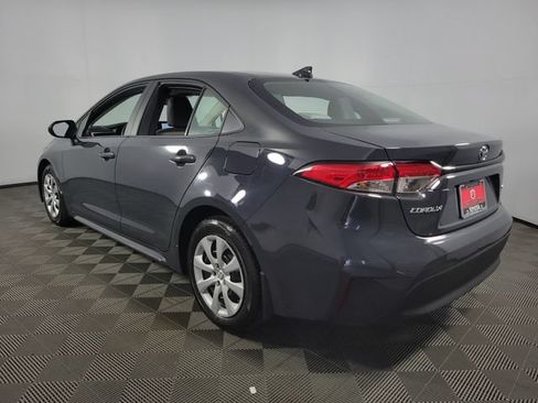 Used 2025 Toyota Corolla LE FWD image 5