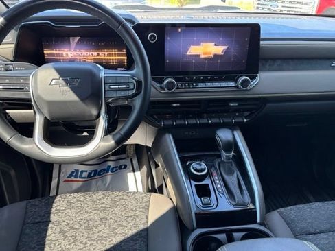 Certified 2024 Chevrolet Colorado ZR2 w/ Technology Package AWD/4WD image 19