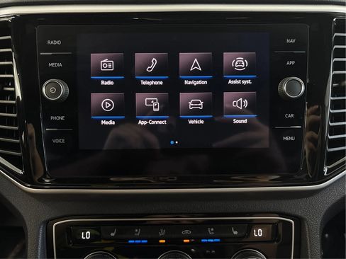Used 2021 Volkswagen Atlas Cross Sport SEL Premium AWD/4WD image 19