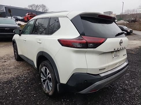 Certified 2023 Nissan Rogue SV w/ SV Premium Package image 6