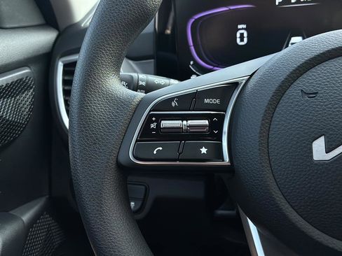 New 2026 Kia Seltos LX image 23