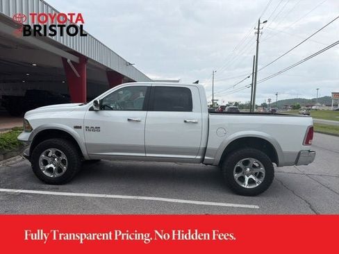 Used 2017 RAM 1500 Laramie w/ Convenience Group AWD/4WD image 6