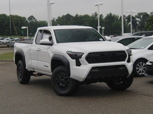 New 2025 Toyota Tacoma PreRunner image 21