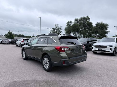 Used 2019 Subaru Outback 2.5i Premium AWD/4WD image 4