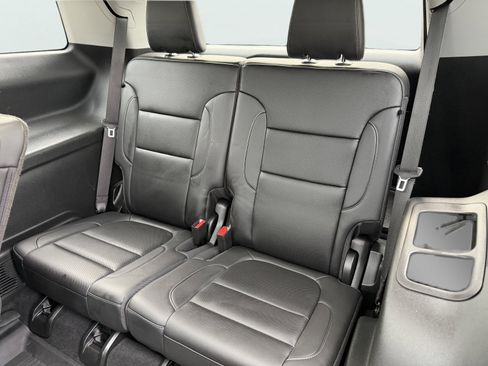 Used 2023 GMC Acadia SLT w/ Elevation Edition AWD/4WD image 18