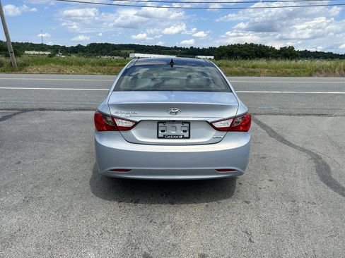 Used 2013 Hyundai Sonata Limited w/ Premium Pkg FWD image 8