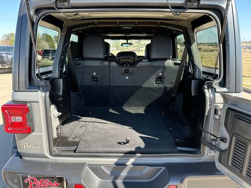 Used 2021 Jeep Wrangler Unlimited Rubicon w/ LED Lighting Group image 22