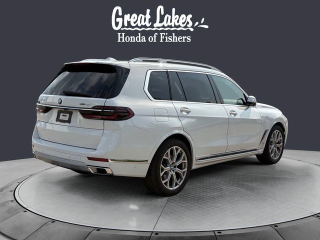 Used 2026 BMW X7 xDrive40i AWD/4WD image 5