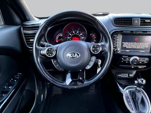 Used 2014 Kia Soul ! w/ Sun & Sound Package FWD image 6