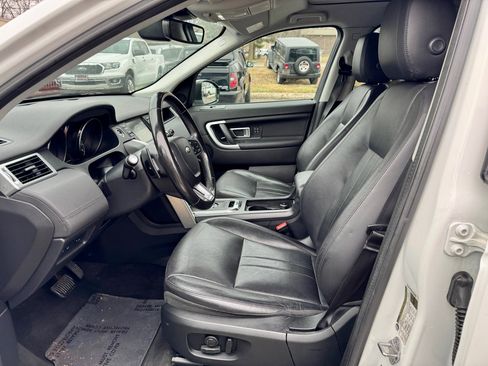 Used 2018 Land Rover Discovery Sport HSE image 22