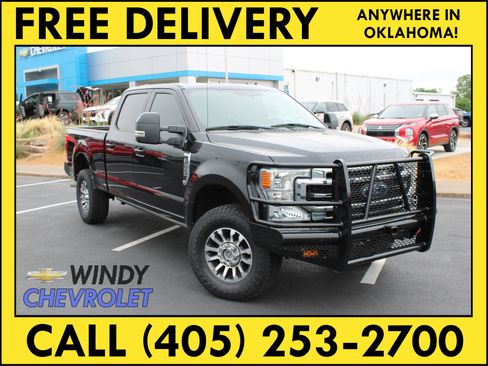 Used 2022 Ford F250 Lariat w/ Lariat Ultimate Package AWD/4WD image 1