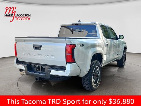 Used 2024 Toyota Tacoma TRD Sport w/ TRD Sport Upgrade Package RWD image 10