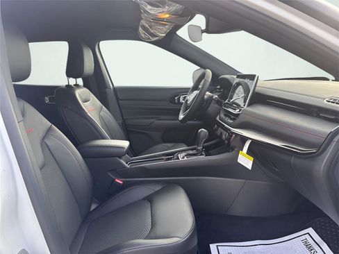 New 2026 Jeep Compass Trailhawk image 15