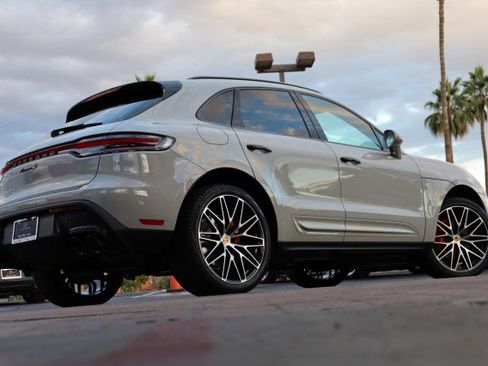 Used 2023 Porsche Macan S image 19