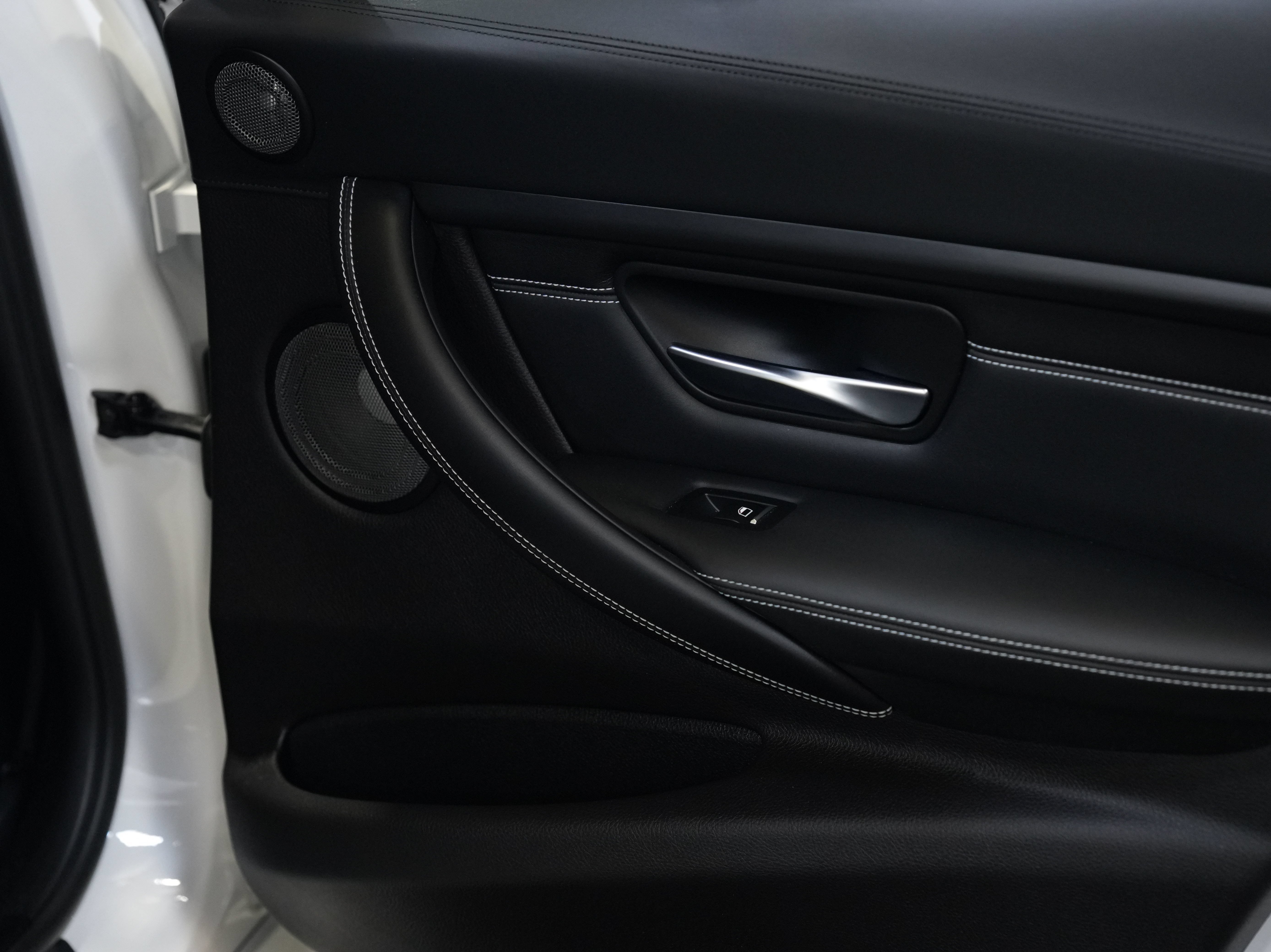 Used 2018 BMW M3 CS w/ Executive Package RWD image 29