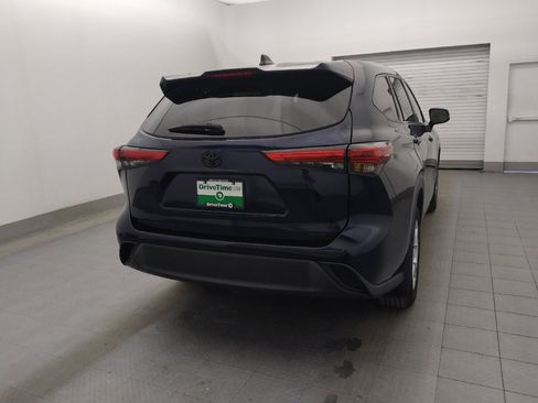 Used 2022 Toyota Highlander L image 7