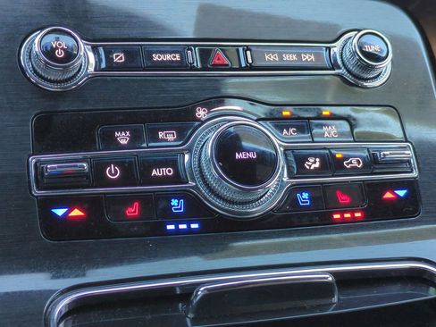 Certified 2023 Lincoln Nautilus Reserve w/ Monochromatic Package image 24