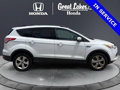 Used 2014 Ford Escape SE w/ Equipment Group 201A FWD image 7