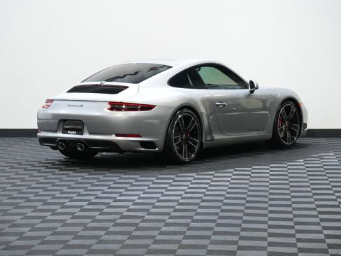 Used 2017 Porsche 911 Carrera S image 6