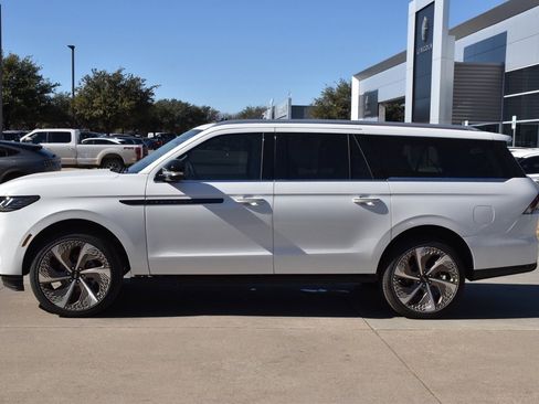 New 2026 Lincoln Navigator L Black Label image 11