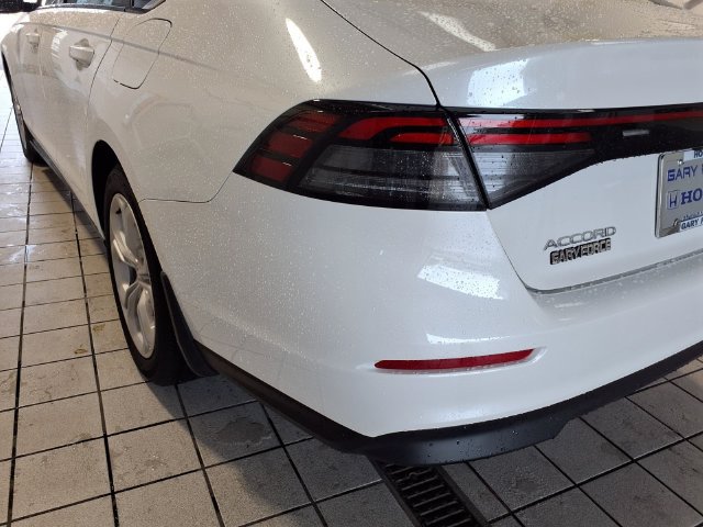 Certified 2025 Honda Accord LX image 18