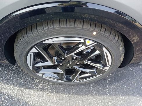 New 2025 Kia K4 GT-Line w/ GT-Line Sunroof Package image 10