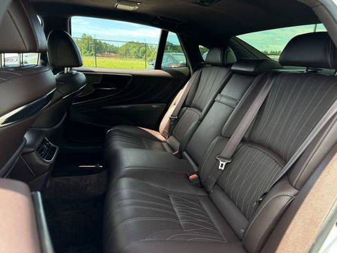 Used 2018 Lexus LS 500 w/ Interior Upgrade Package RWD image 19