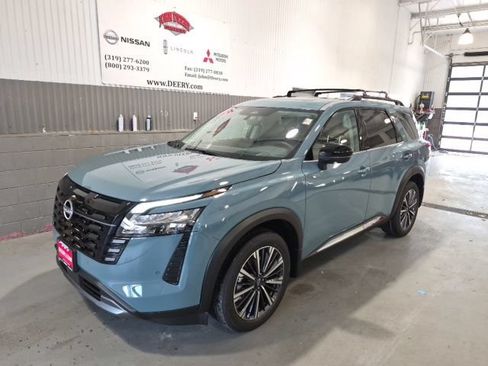 New 2026 Nissan Pathfinder Platinum AWD/4WD image 7