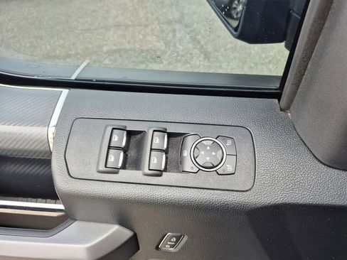 Used 2020 Ford F150 XLT w/ Equipment Group 302A Luxury AWD/4WD image 13
