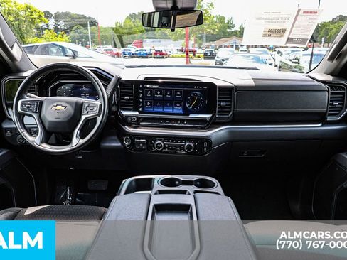 Used 2025 Chevrolet Silverado 2500 LT w/ Convenience Package AWD/4WD image 28
