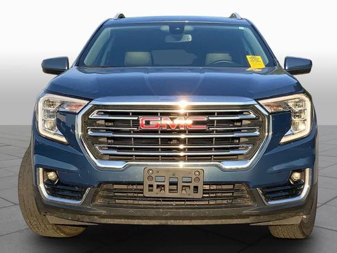 Used 2024 GMC Terrain SLT AWD/4WD image 4