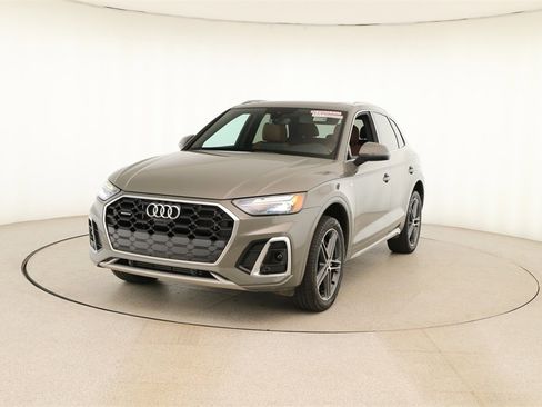 Certified 2023 Audi Q5 e Premium Plus w/ Premium Plus Package image 11