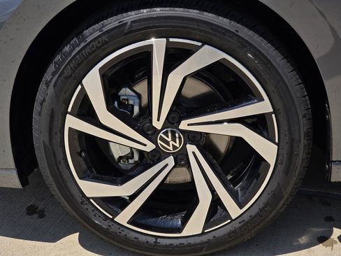 New 2026 Volkswagen Jetta SEL FWD image 9
