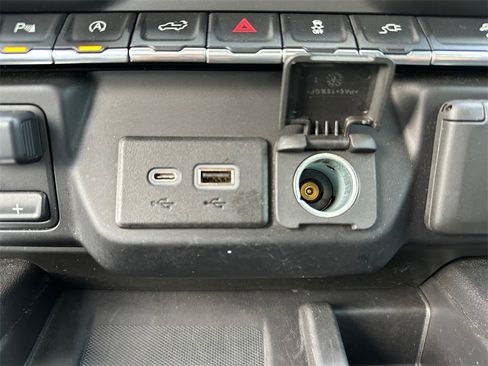 Used 2021 Chevrolet Silverado 1500 LTZ w/ LTZ Premium Package image 27