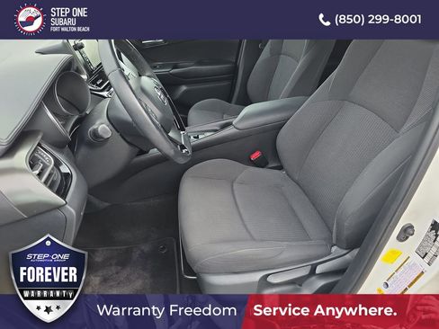 Used 2018 Toyota C-HR XLE image 12