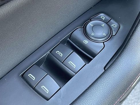 Used 2021 Chevrolet Blazer RS w/ Enhanced Convenience Package FWD image 13