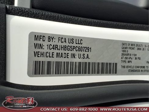 Used 2023 Jeep Grand Cherokee Limited AWD/4WD image 34