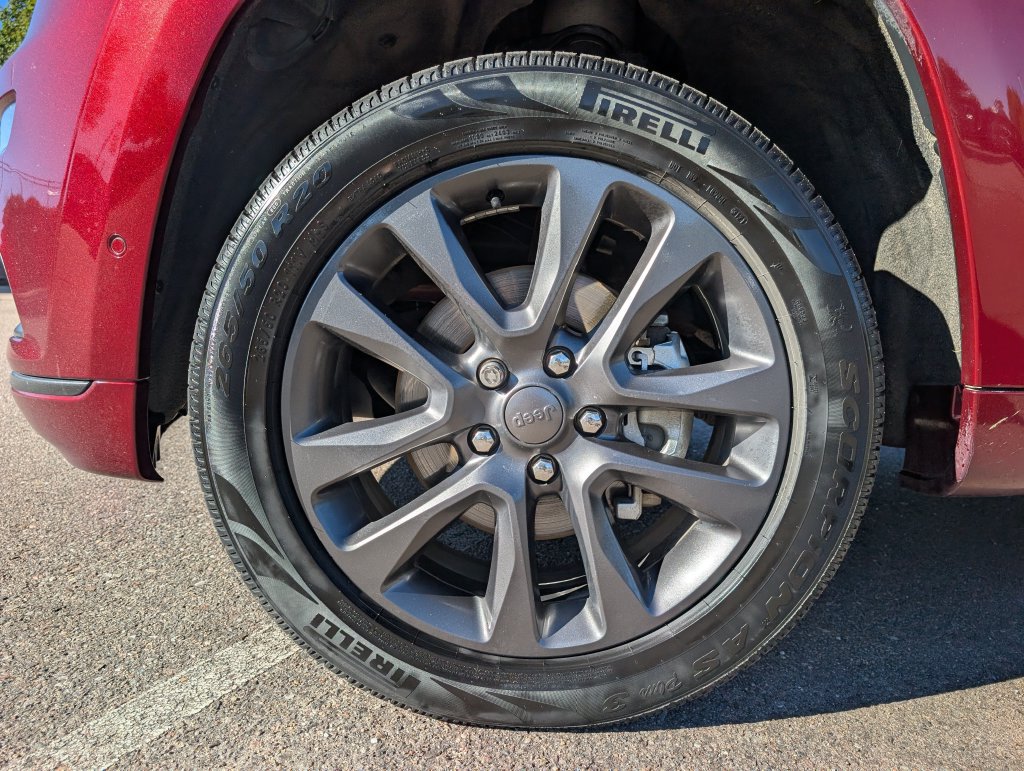 Used 2018 Jeep Grand Cherokee High Altitude AWD/4WD image 12