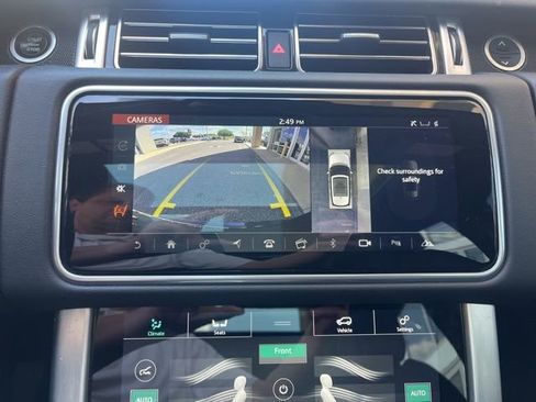Used 2021 Land Rover Range Rover image 16