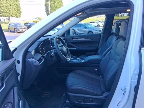 Certified 2026 INFINITI QX60 Luxe w/ Cargo Package AWD/4WD image 24