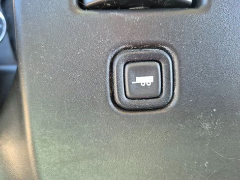 Used 2021 GMC Savana 2500 w/ Driver Convenience Package image 18