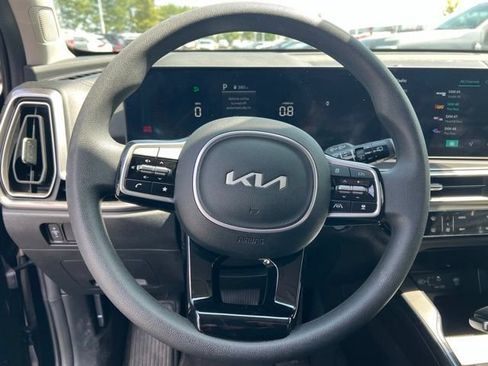 Certified 2024 Kia Sorento LX FWD image 14